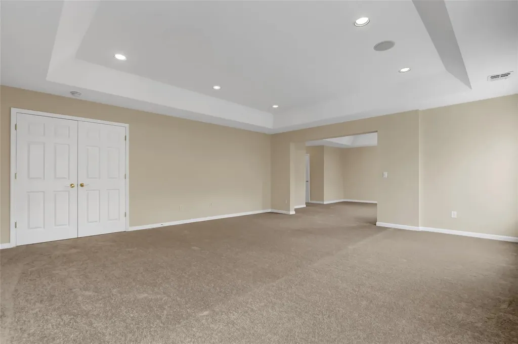 8 Brookline Court Wading River NY 11792