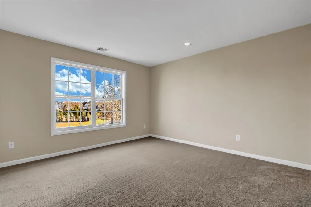 8 Brookline Court Wading River NY 11792