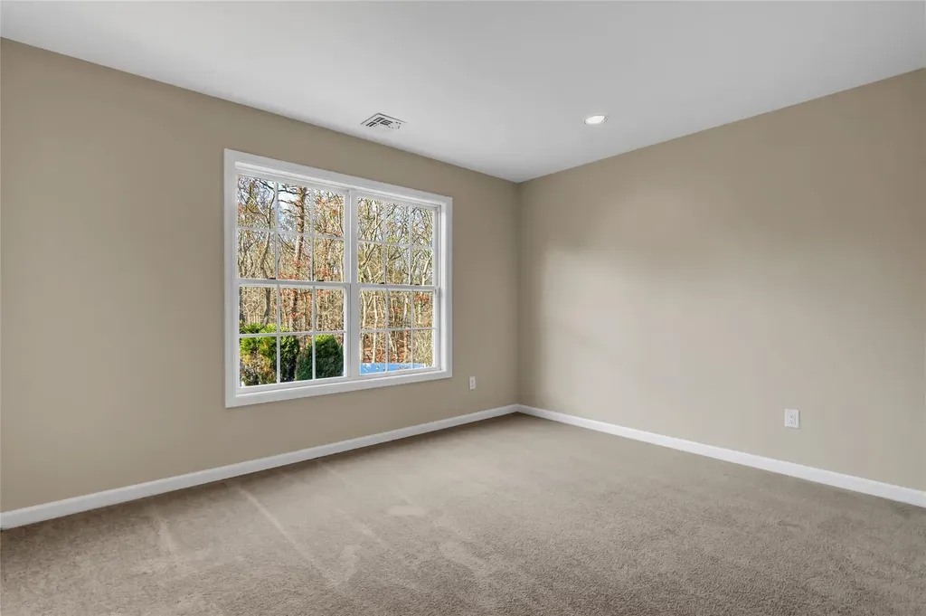 8 Brookline Court Wading River NY 11792