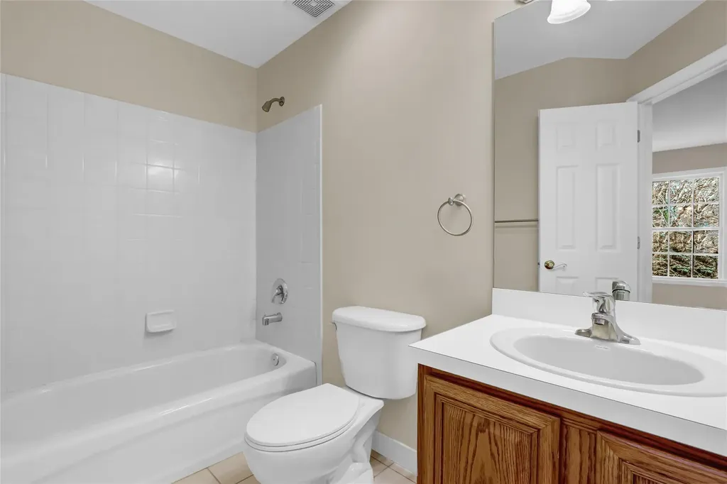 8 Brookline Court Wading River NY 11792