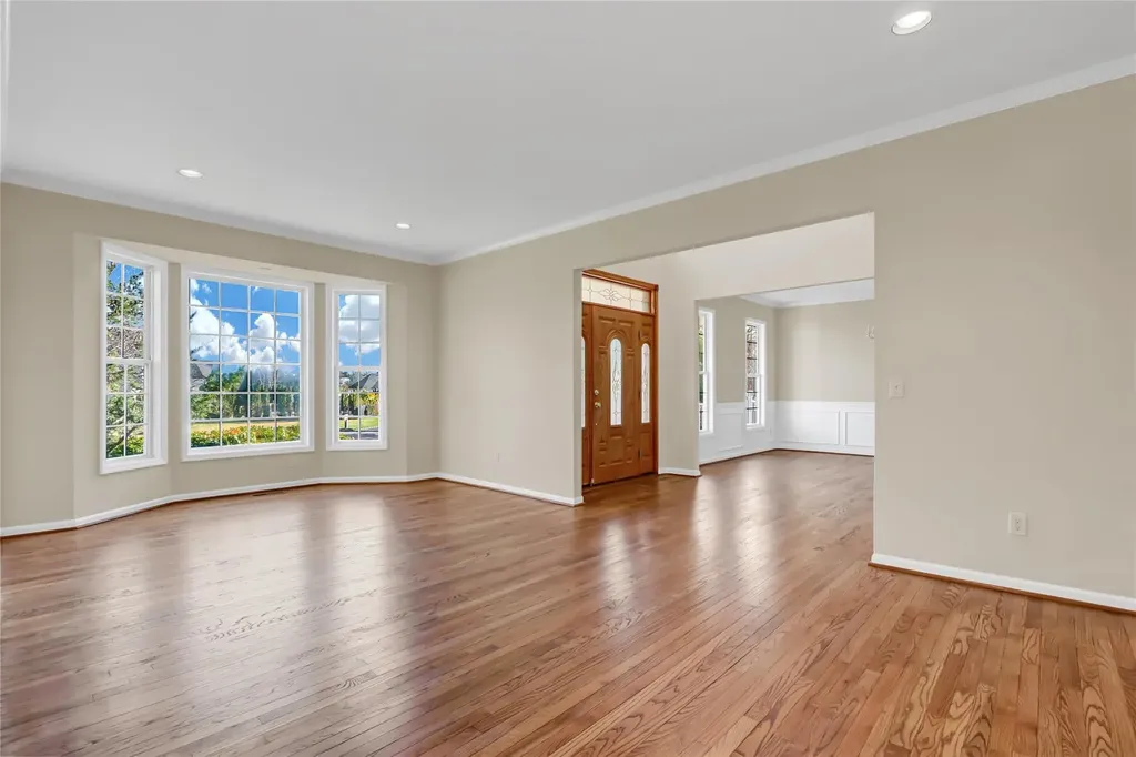 8 Brookline Court Wading River NY 11792