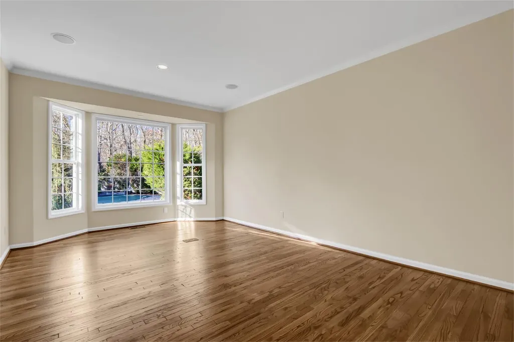 8 Brookline Court Wading River NY 11792