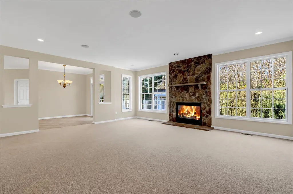 8 Brookline Court Wading River NY 11792