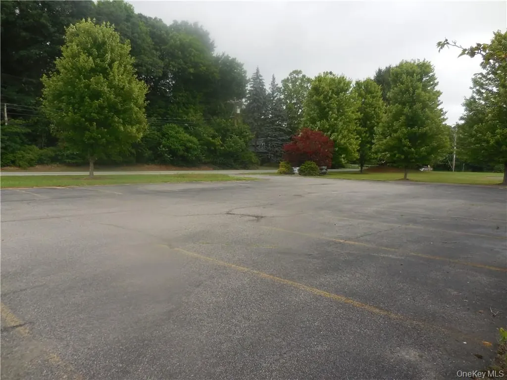 334 County Route 49 Middletown NY 10940