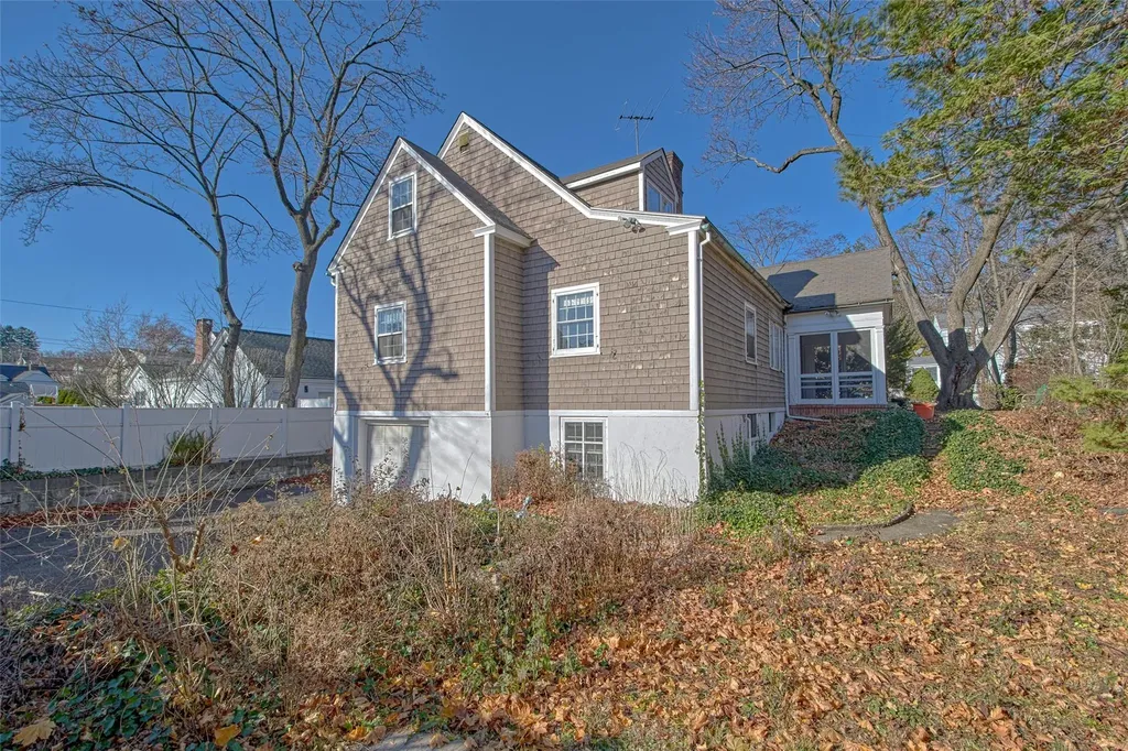 33 Doyer Avenue White Plains NY 10605