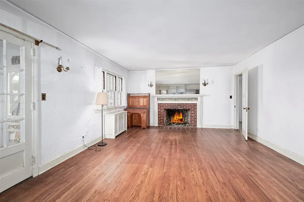 33 Doyer Avenue White Plains NY 10605