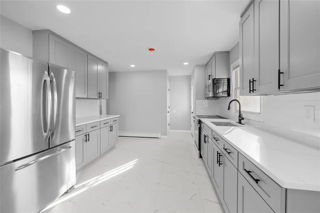 532 Empire Avenue West Babylon NY 11704