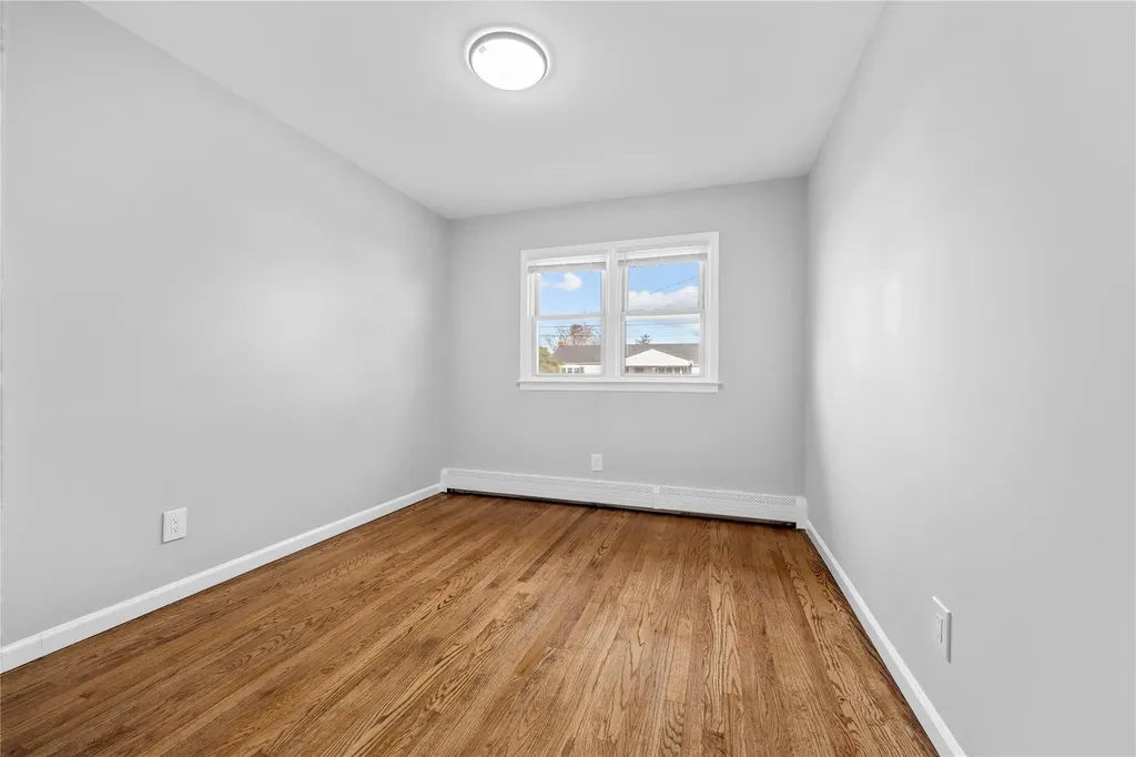 532 Empire Avenue West Babylon NY 11704