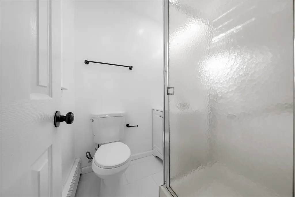 532 Empire Avenue West Babylon NY 11704