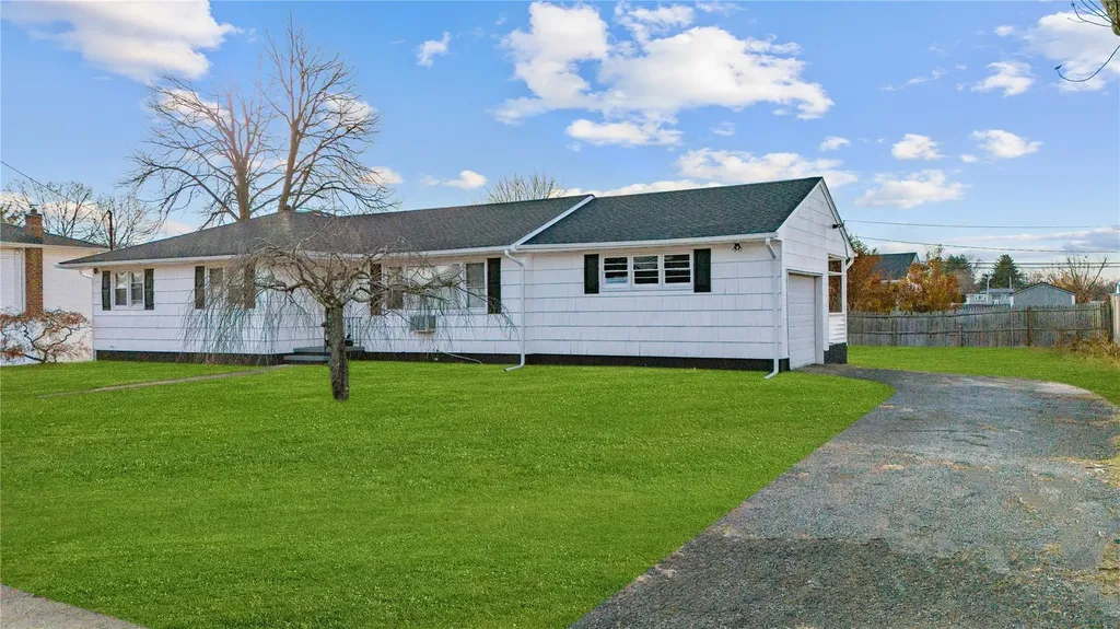532 Empire Avenue West Babylon NY 11704