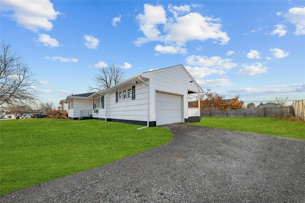532 Empire Avenue West Babylon NY 11704