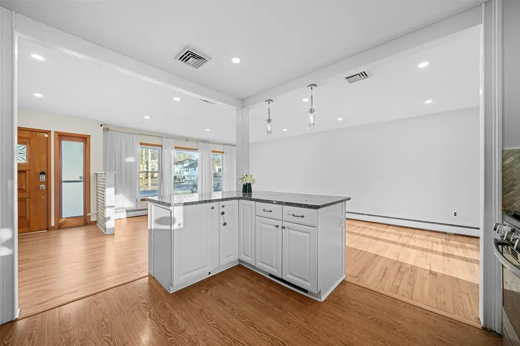 52 Loch Lomond Lane Middletown NY 10941