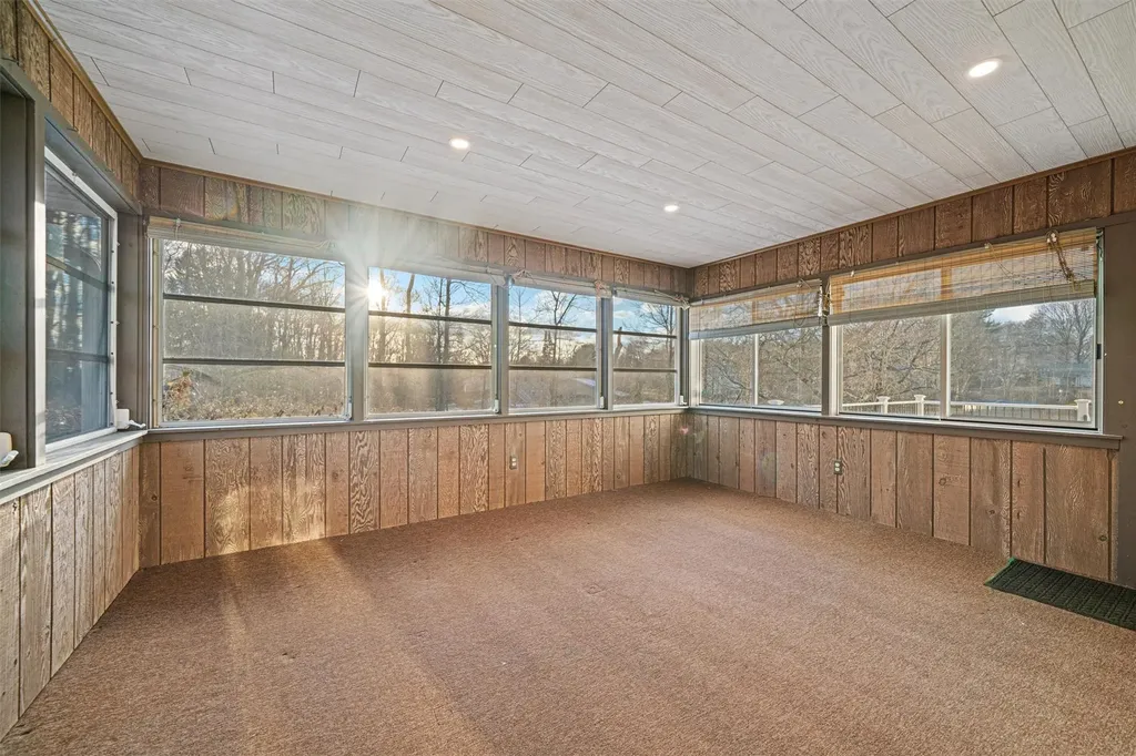 52 Loch Lomond Lane Middletown NY 10941
