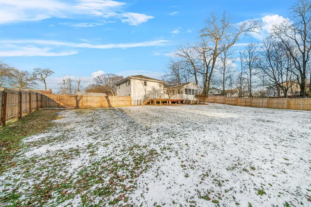 52 Loch Lomond Lane Middletown NY 10941