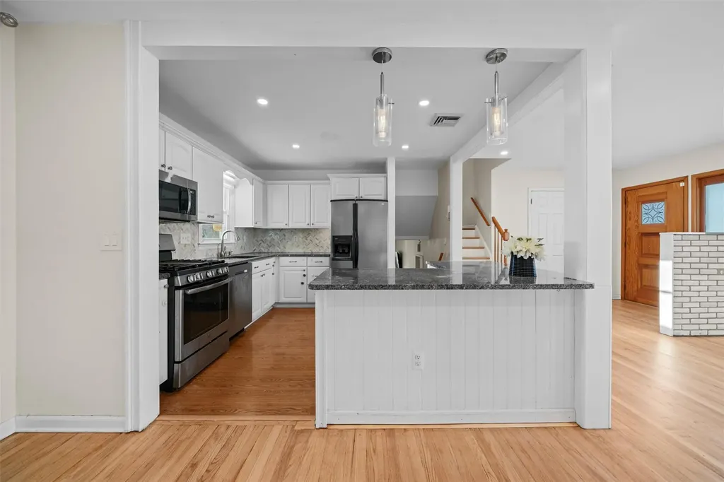 52 Loch Lomond Lane Middletown NY 10941