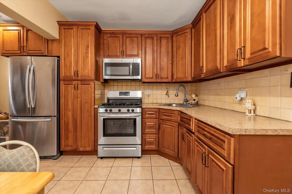 84-11 Sutter Avenue Ozone Park NY 11747