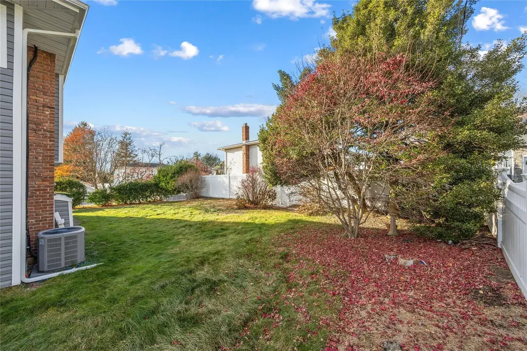 181 Haypath Road Old Bethpage NY 11804