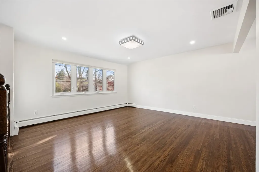 181 Haypath Road Old Bethpage NY 11804