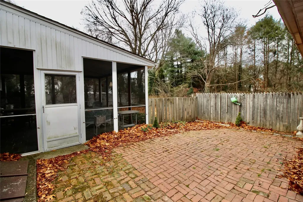 89 Harvard Avenue Smithtown NY 11787