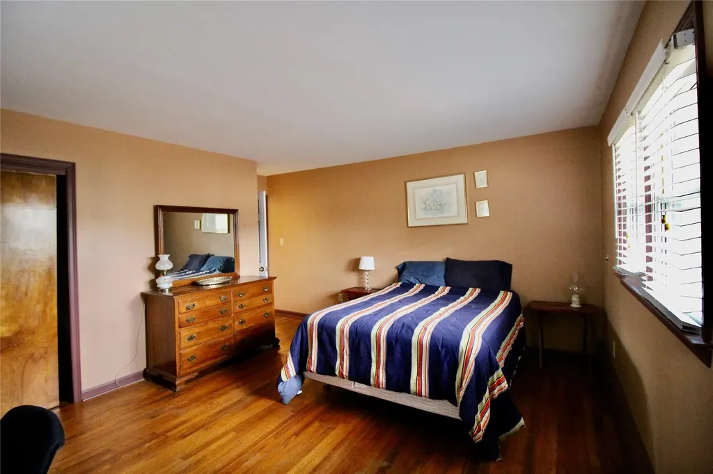 89 Harvard Avenue Smithtown NY 11787