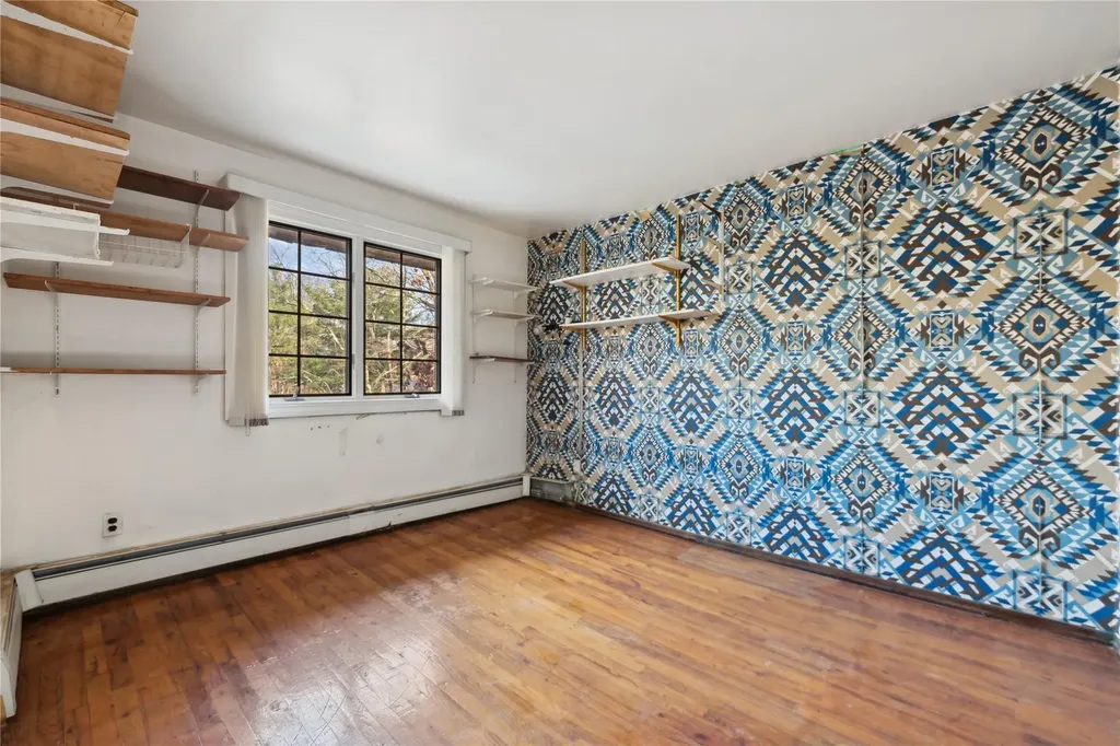 28 Mcculloch Drive Dix Hills NY 11746