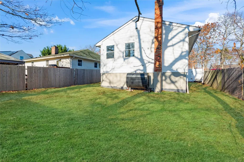 38 Carlton Avenue Mastic NY 11950