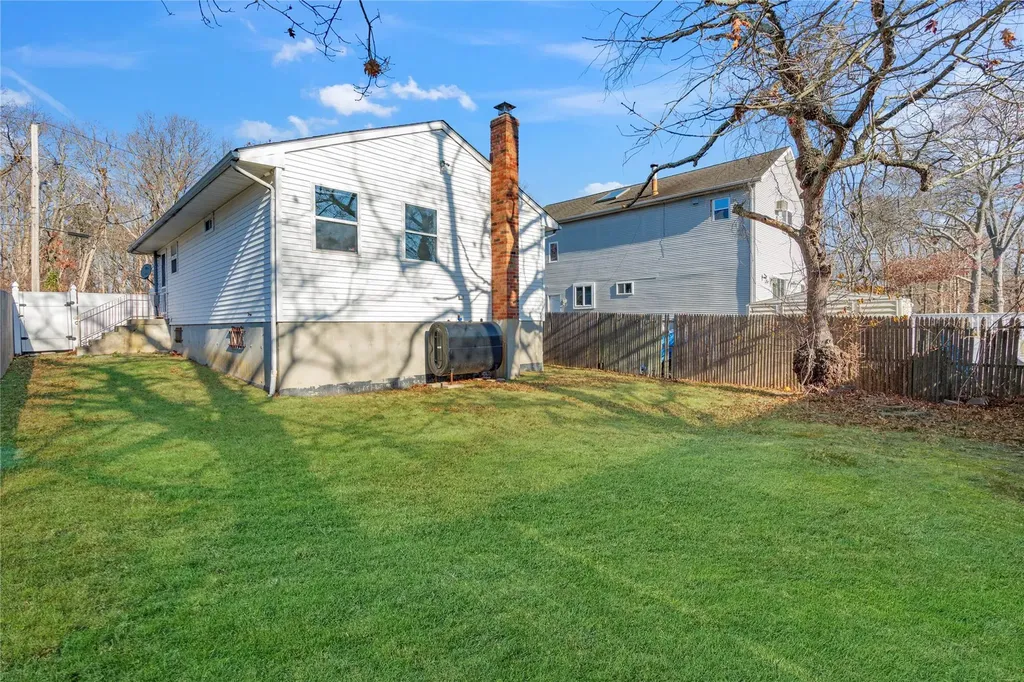 38 Carlton Avenue Mastic NY 11950