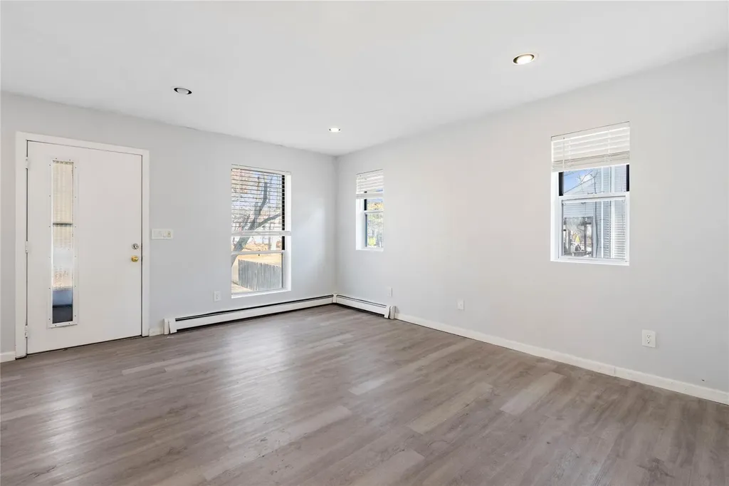 38 Carlton Avenue Mastic NY 11950