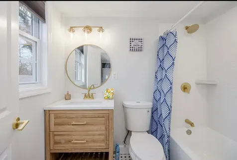 10 Port Washington Road Sound Beach NY 11789