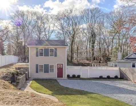 10 Port Washington Road Sound Beach NY 11789