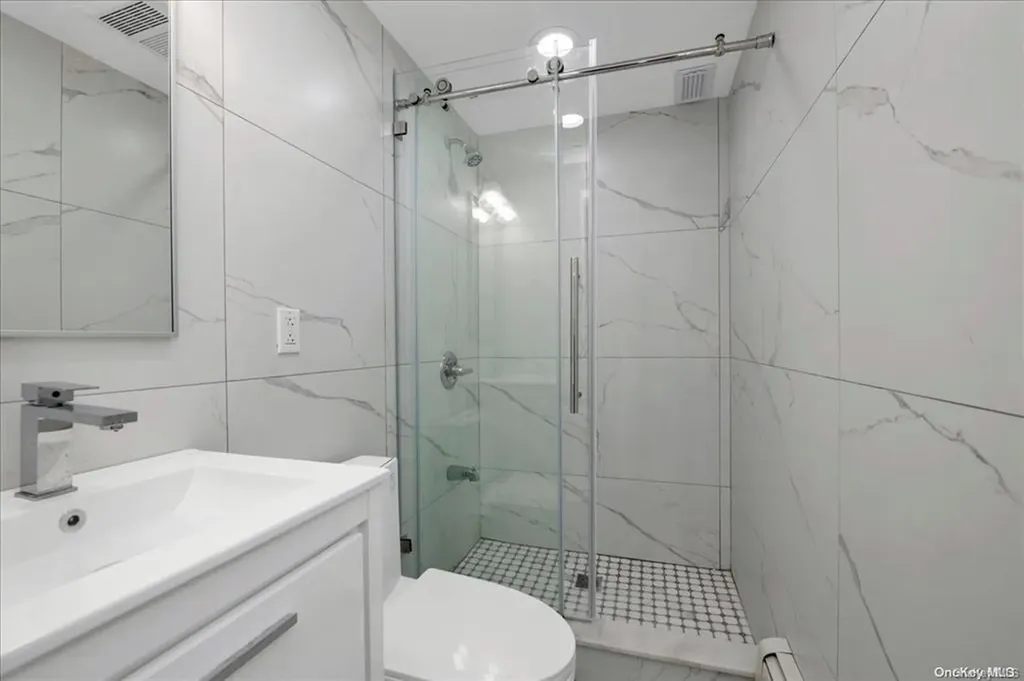 23 Post Street Glen Head NY 11545