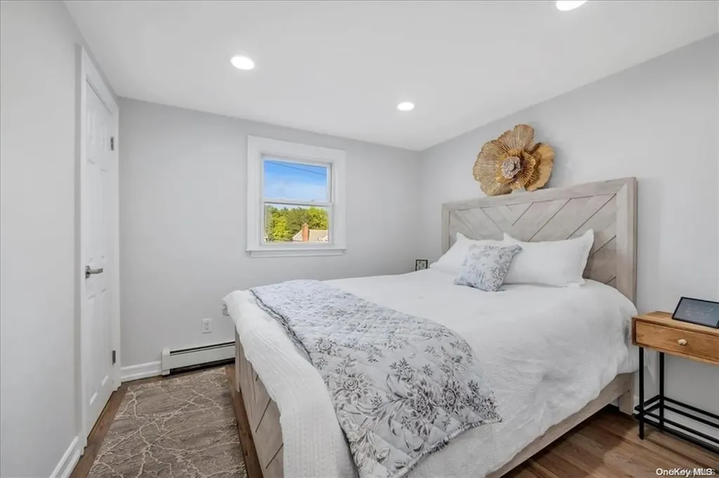 23 Post Street Glen Head NY 11545