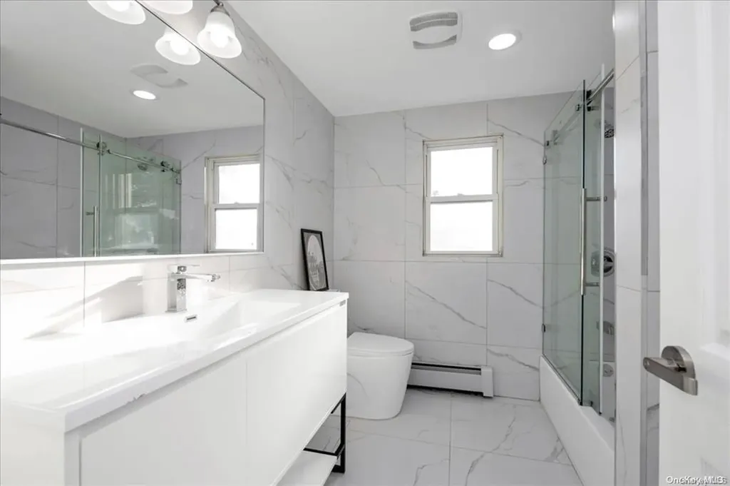 23 Post Street Glen Head NY 11545