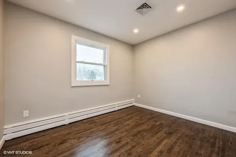 90 Offaly Street Amityville NY 11701