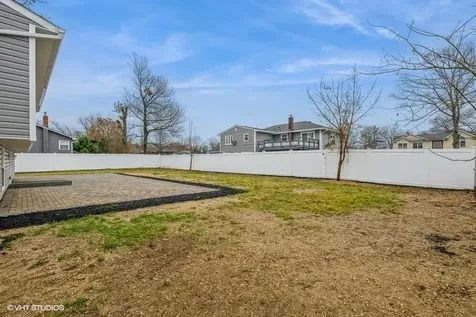 90 Offaly Street Amityville NY 11701