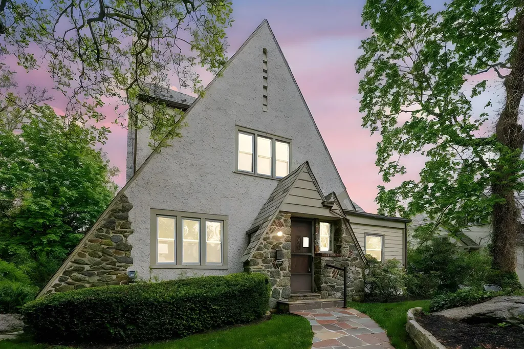 654 Forest Avenue Larchmont NY 10538