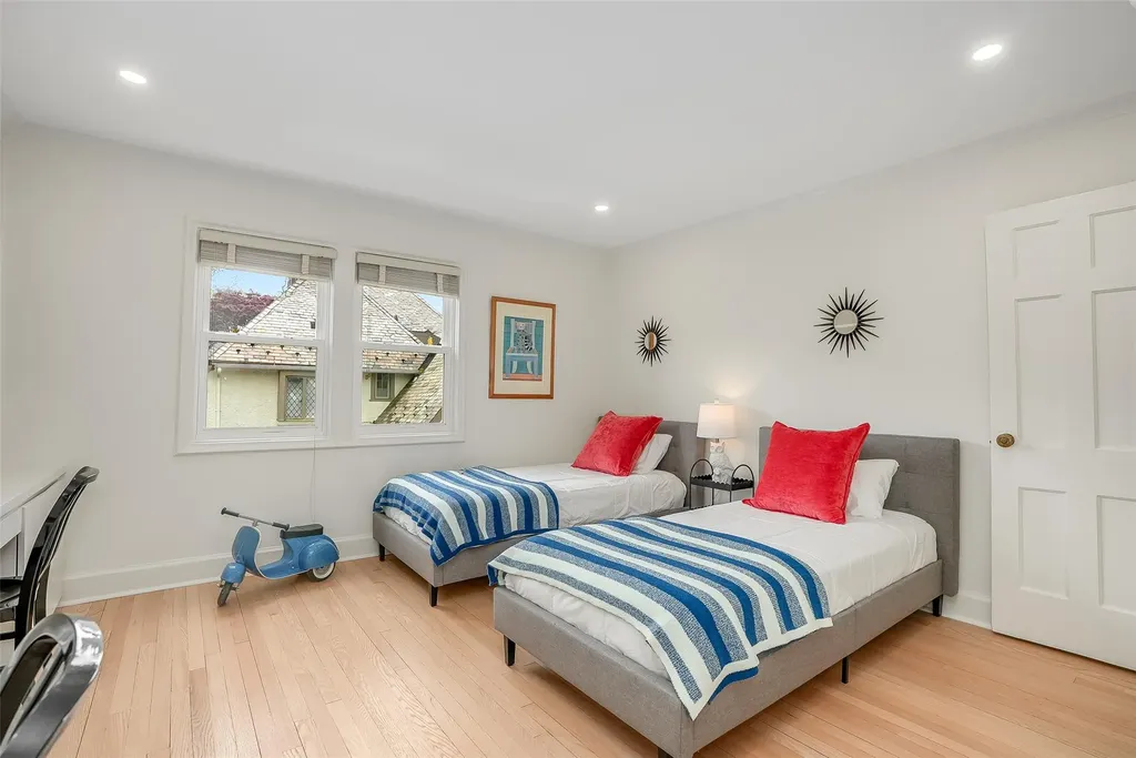654 Forest Avenue Larchmont NY 10538