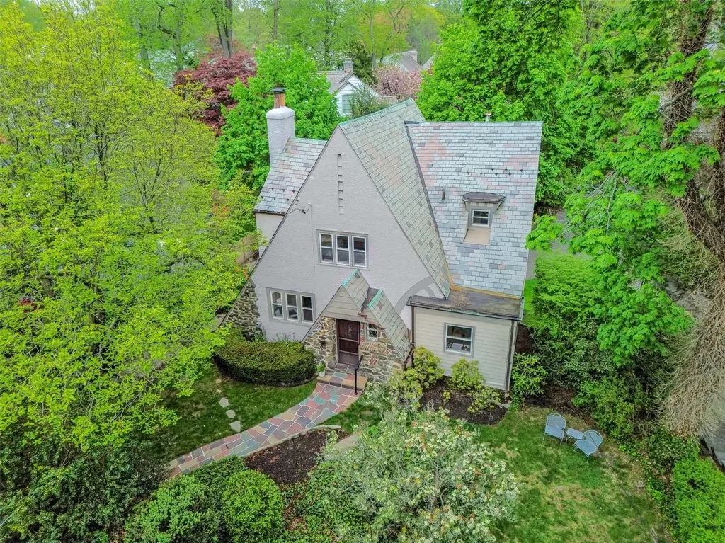 654 Forest Avenue Larchmont NY 10538