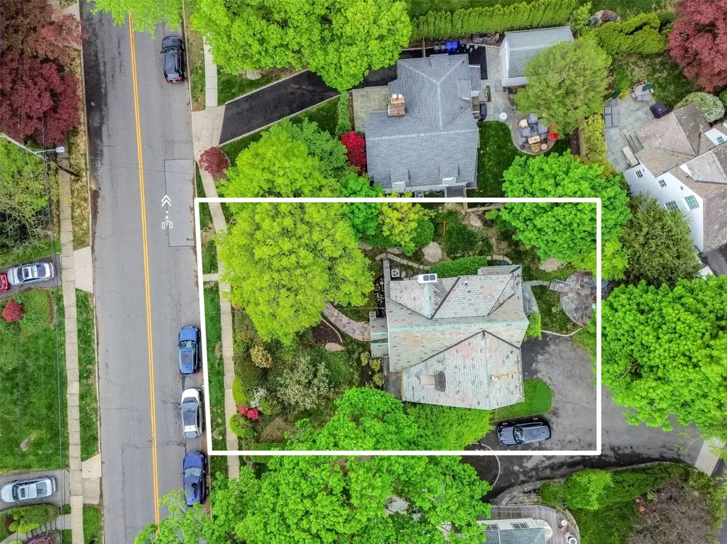 654 Forest Avenue Larchmont NY 10538