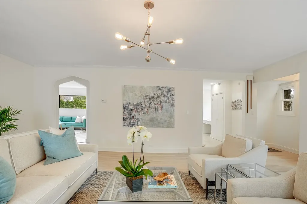 654 Forest Avenue Larchmont NY 10538