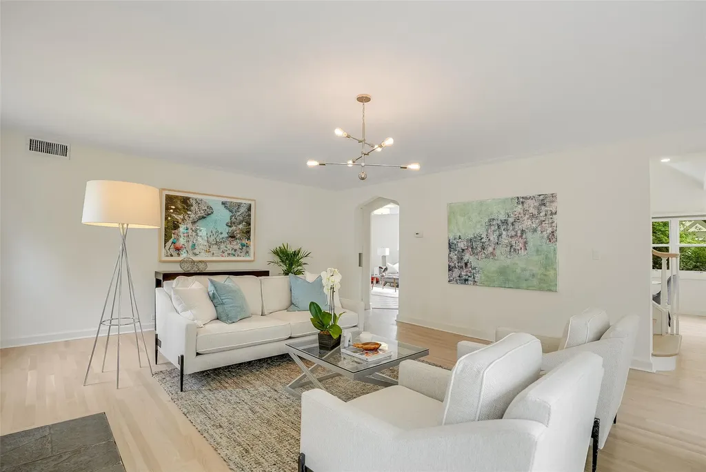 654 Forest Avenue Larchmont NY 10538