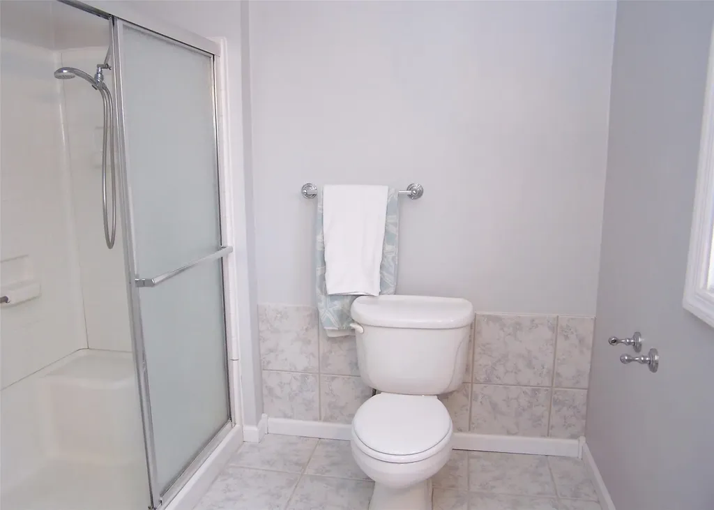 76 Waverly Avenue Patchogue NY 11772