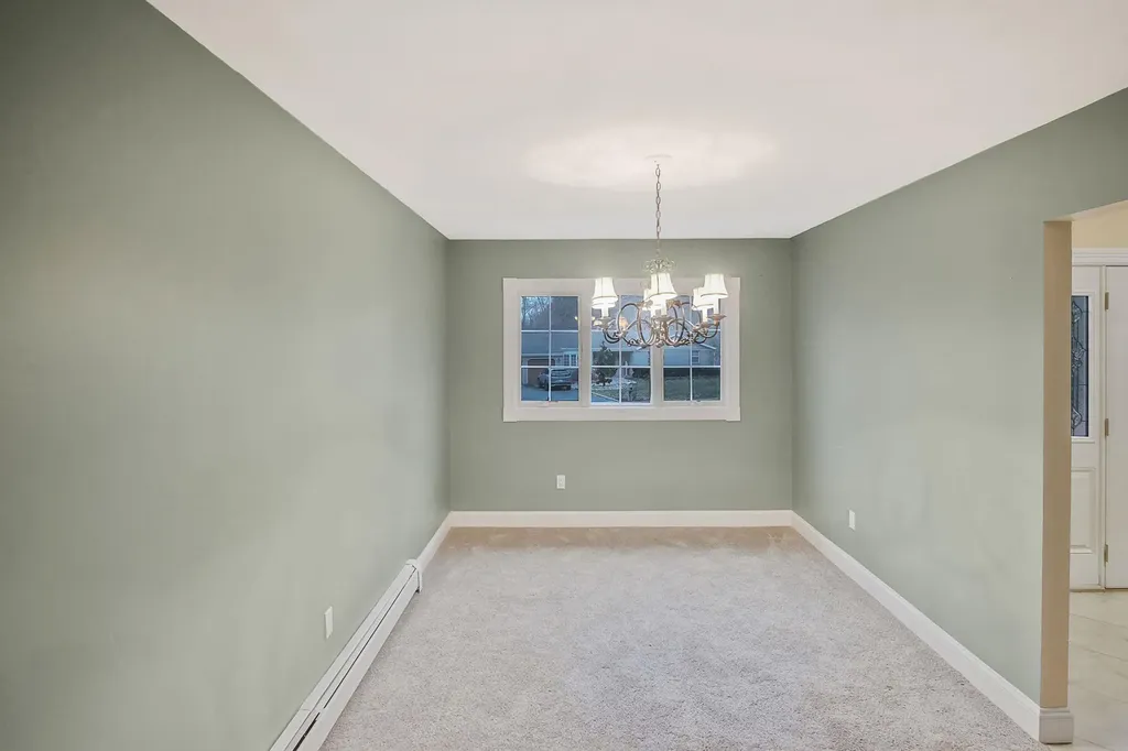 23 Hirsch Avenue Coram NY 11727