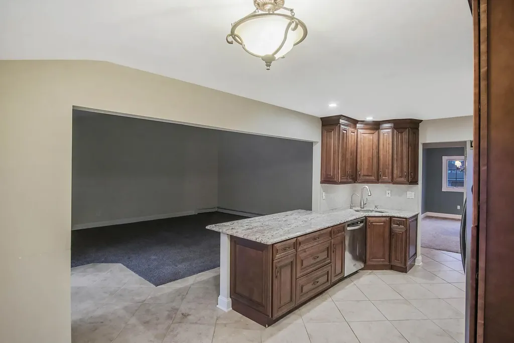 23 Hirsch Avenue Coram NY 11727