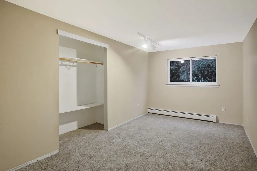 23 Hirsch Avenue Coram NY 11727