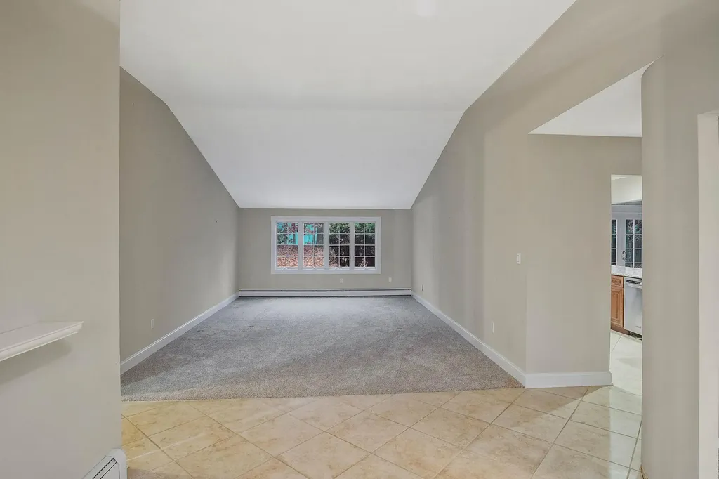 23 Hirsch Avenue Coram NY 11727