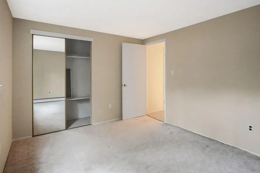 23 Hirsch Avenue Coram NY 11727