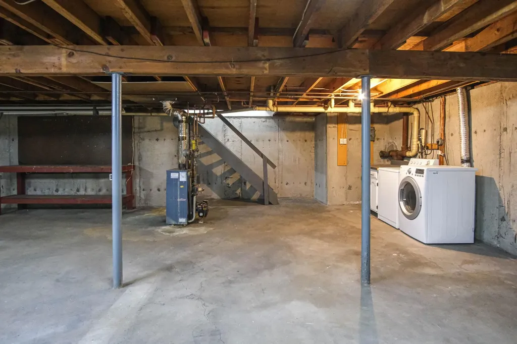 23 Hirsch Avenue Coram NY 11727