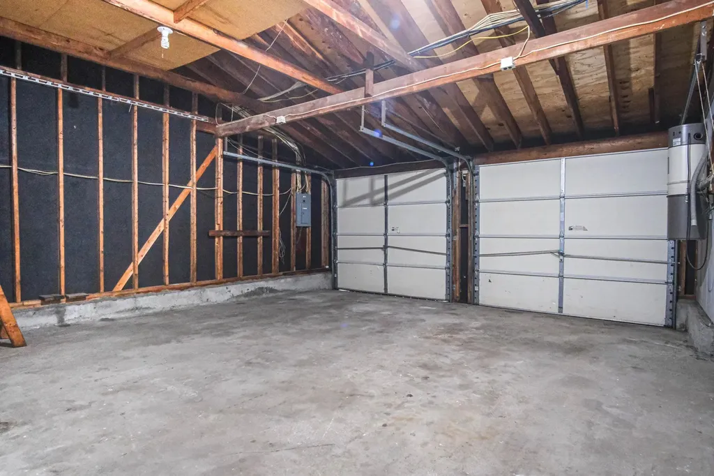 23 Hirsch Avenue Coram NY 11727