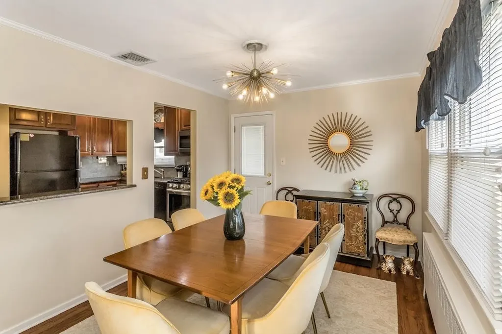 2149 Shoreham Way Merrick NY 11566